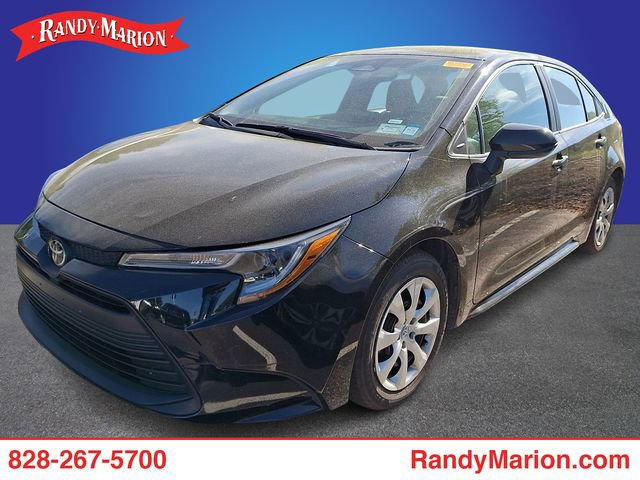 Used 2024 Toyota Corolla LE image 1
