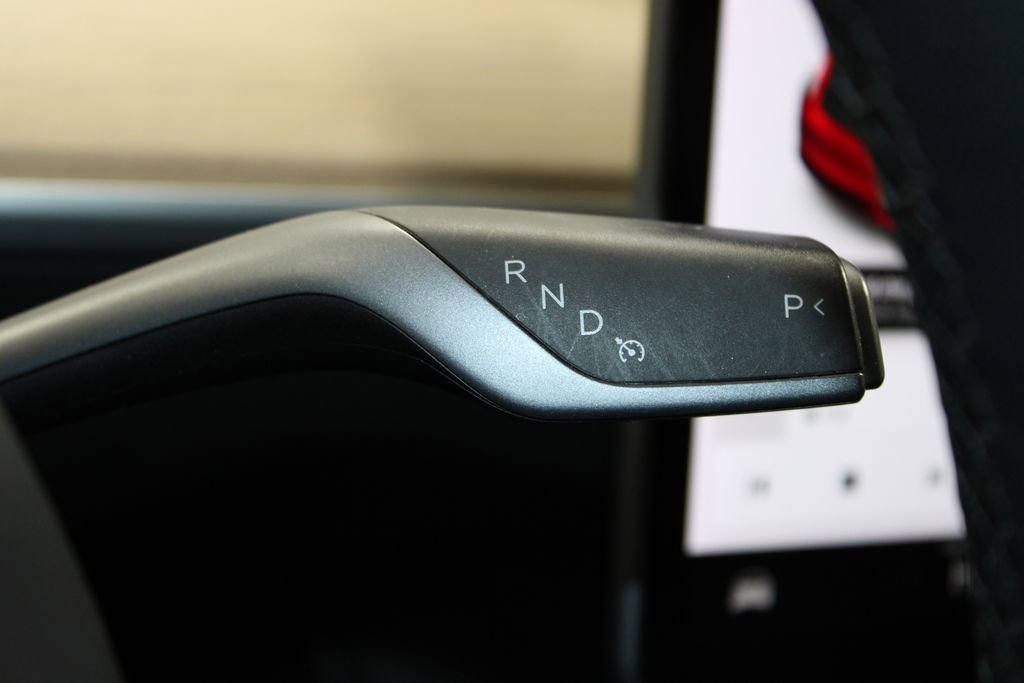 Used 2021 Tesla Model Y Long Range image 25