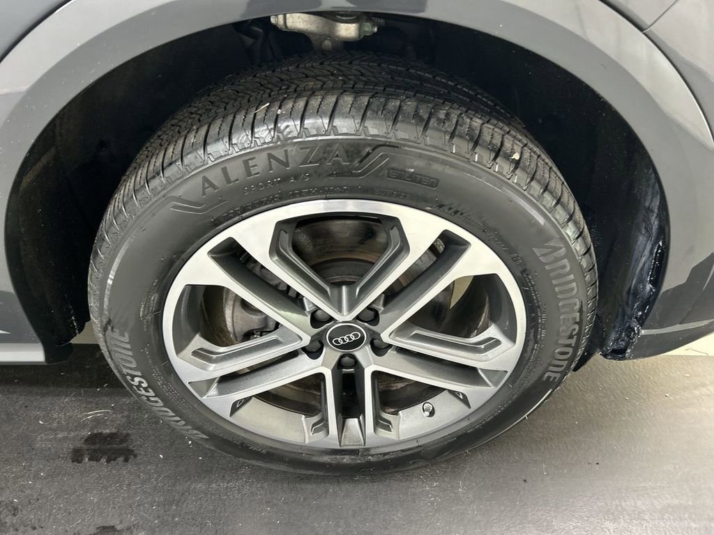 Used 2025 Audi Q5 Premium Plus w/ Premium Plus image 8
