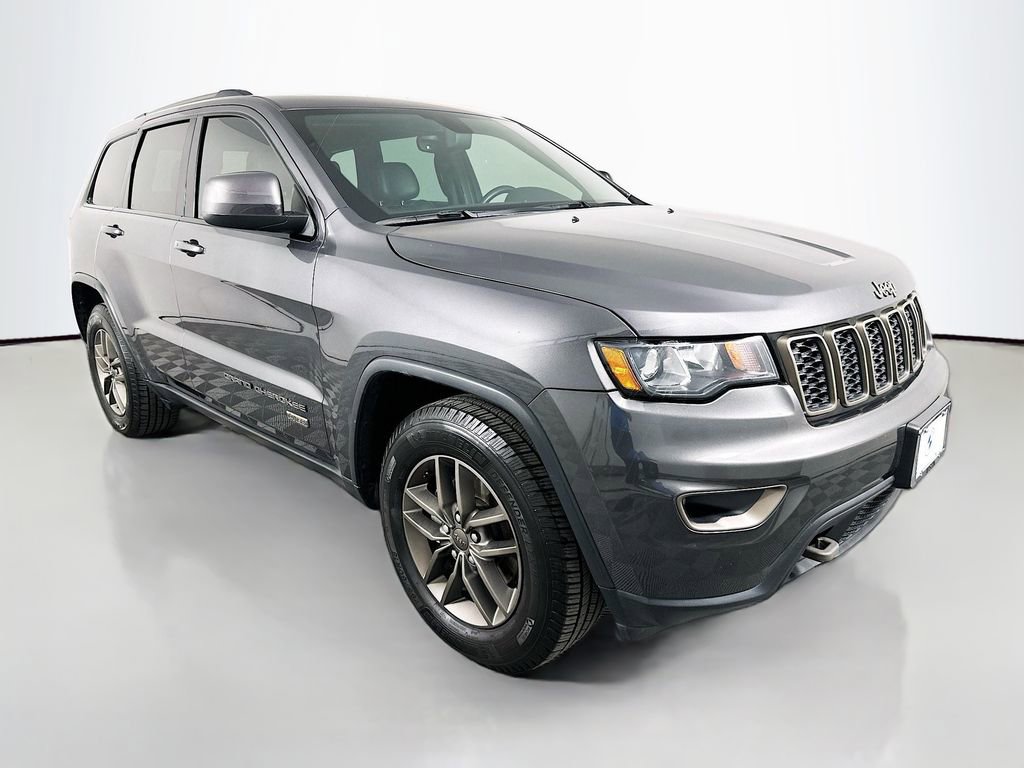 Used 2017 Jeep Grand Cherokee Laredo 75th Anniversary RWD image 3