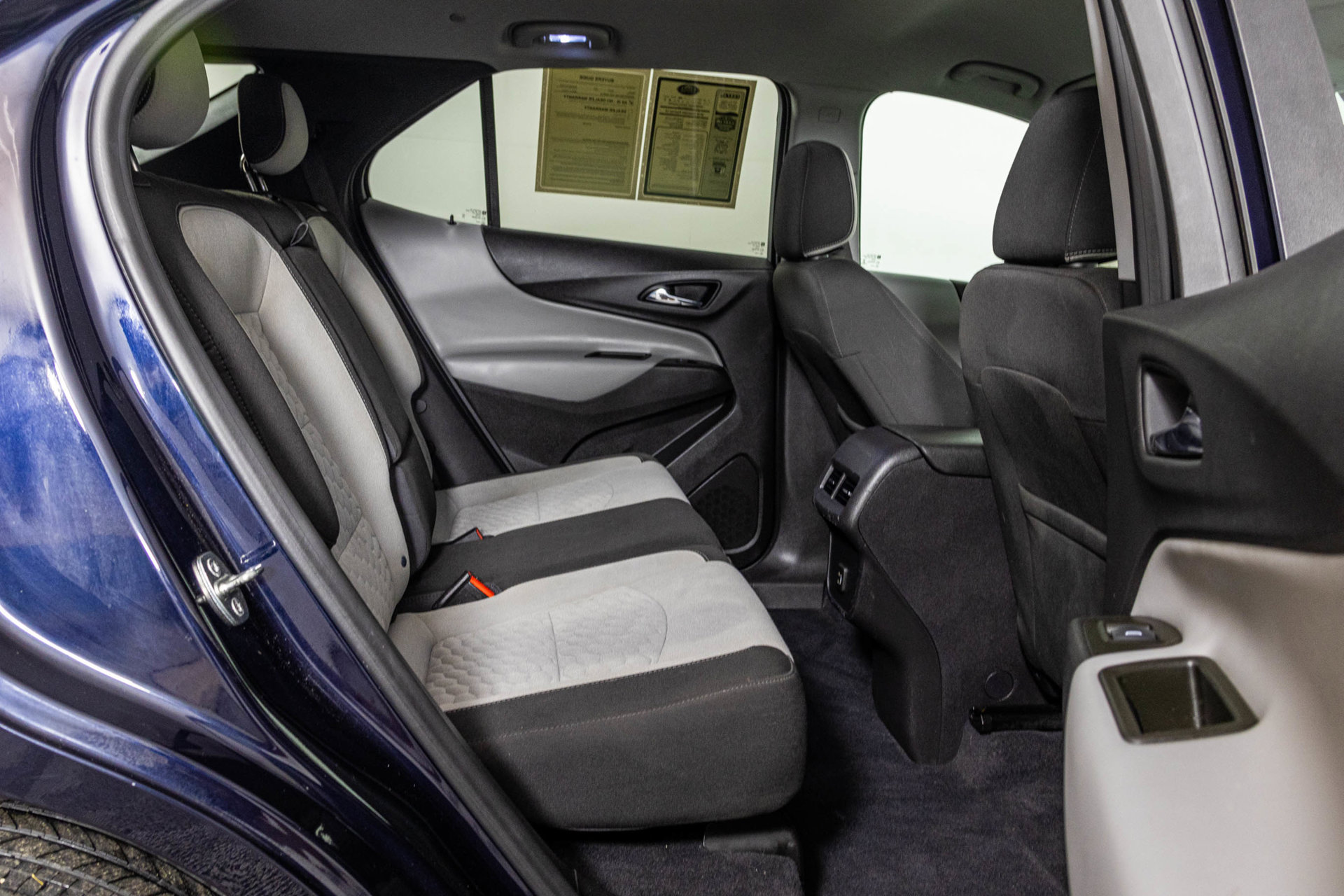 Used 2020 Chevrolet Equinox LS w/ LS Convenience Package FWD image 40