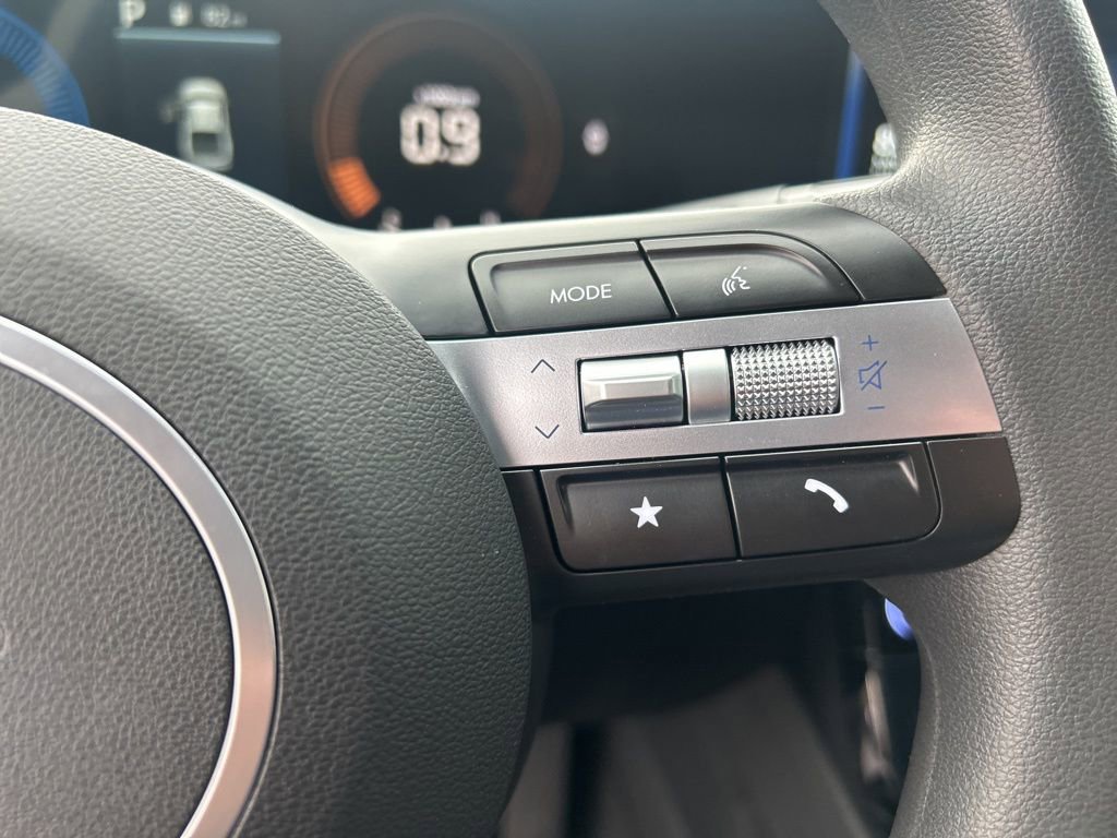 Used 2025 Hyundai Santa Cruz SEL image 22