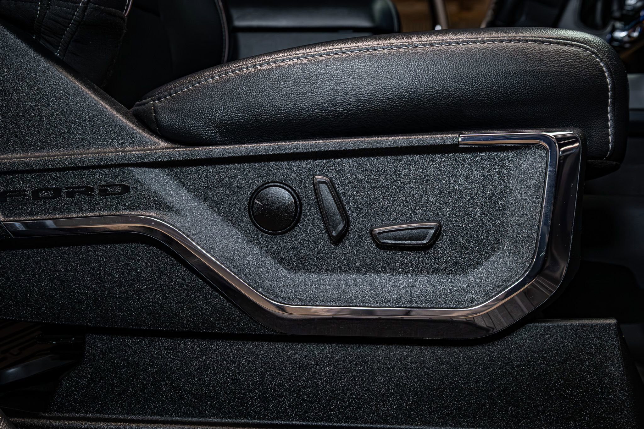 Used 2024 Ford F250 Lariat w/ Lariat Ultimate Package image 24