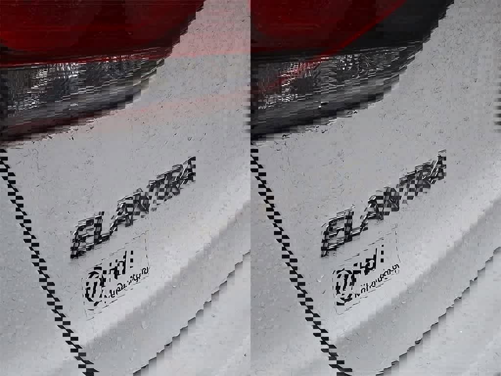 Used 2018 Hyundai Elantra Value Edition image 5