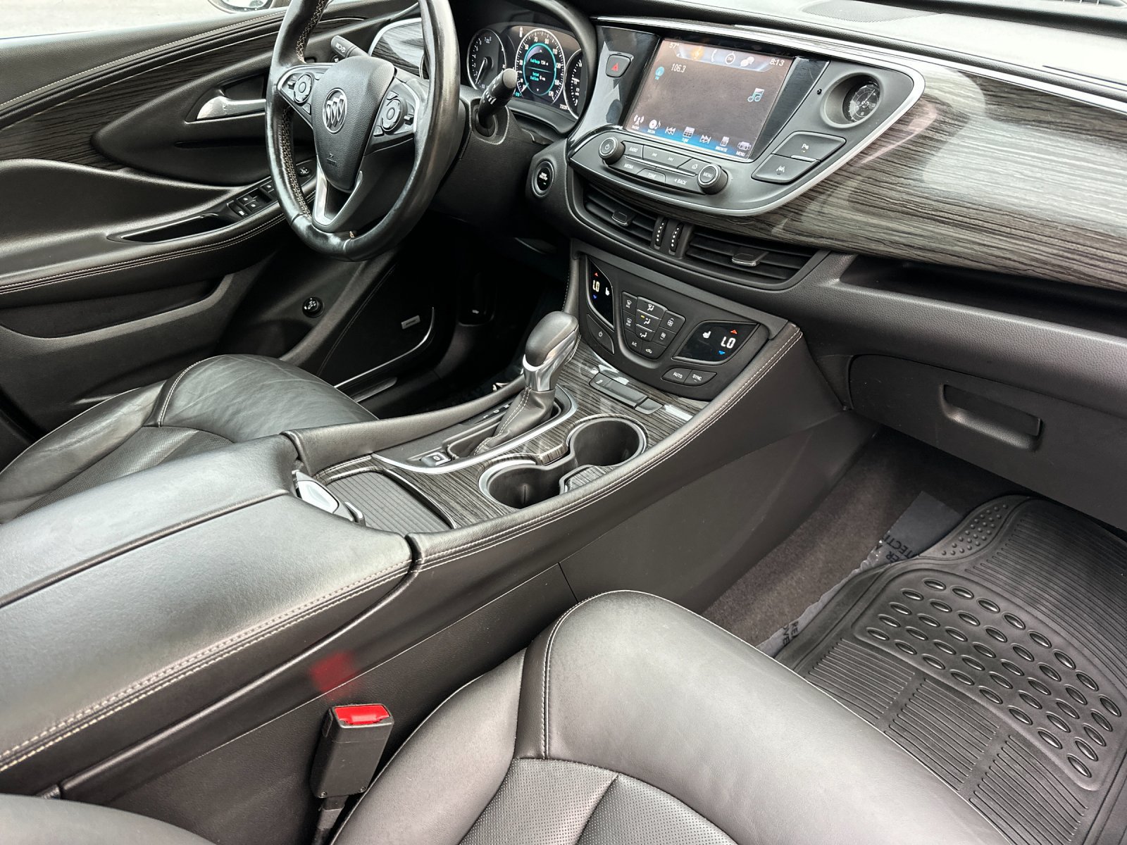 Used 2018 Buick Envision Premium AWD/4WD image 16