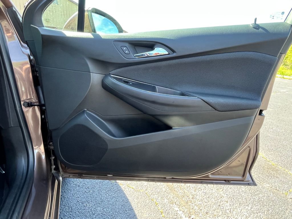 Used 2019 Chevrolet Cruze LS FWD image 21
