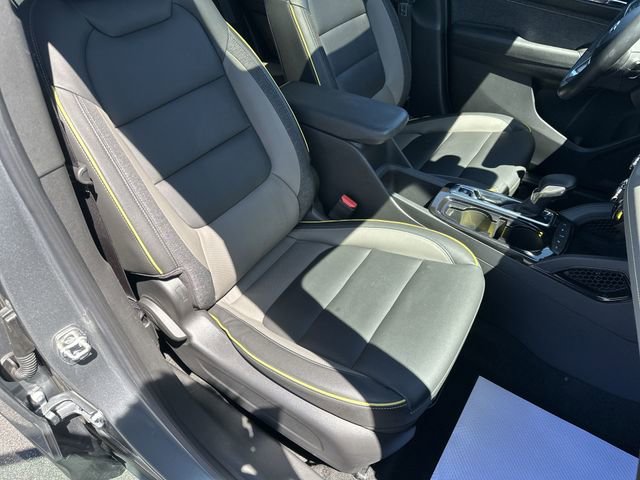 Used 2024 Chevrolet TrailBlazer ACTIV w/ Convenience Package AWD/4WD image 27