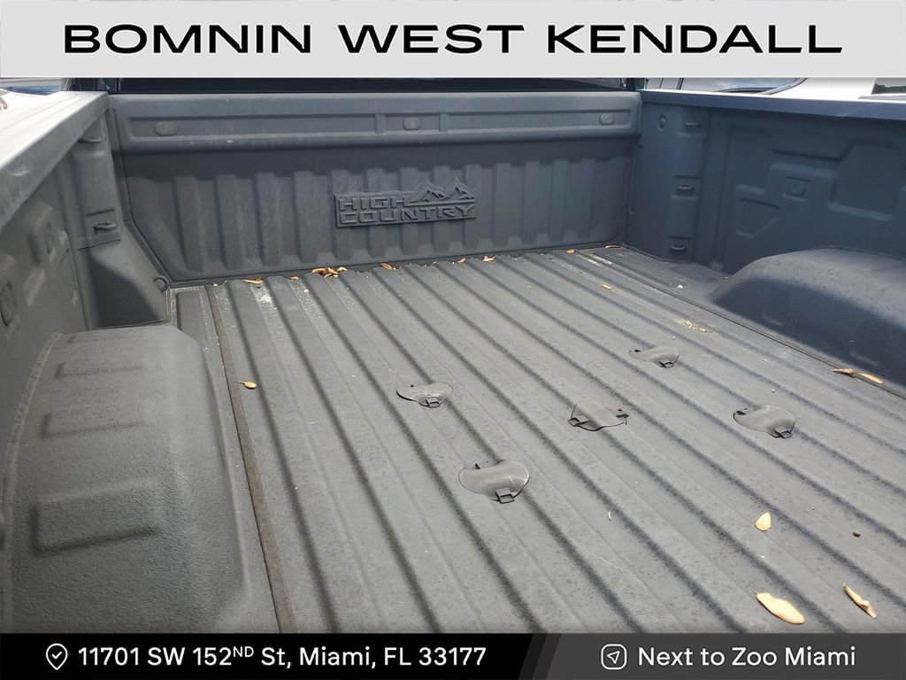 Used 2022 Chevrolet Silverado 2500 High Country w/ Z71 Off-Road Package image 4