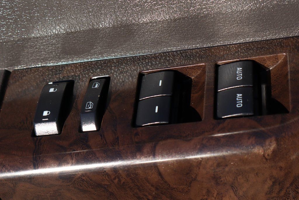 Used 2016 Ford F350 Platinum image 19