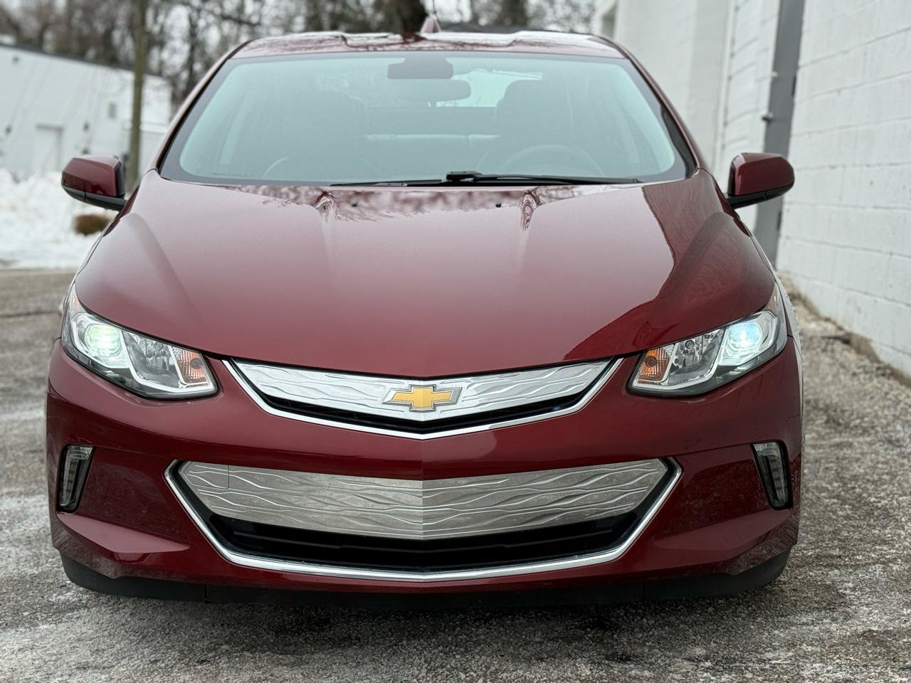 Used 2017 Chevrolet Volt LT w/ Comfort Package FWD image 10
