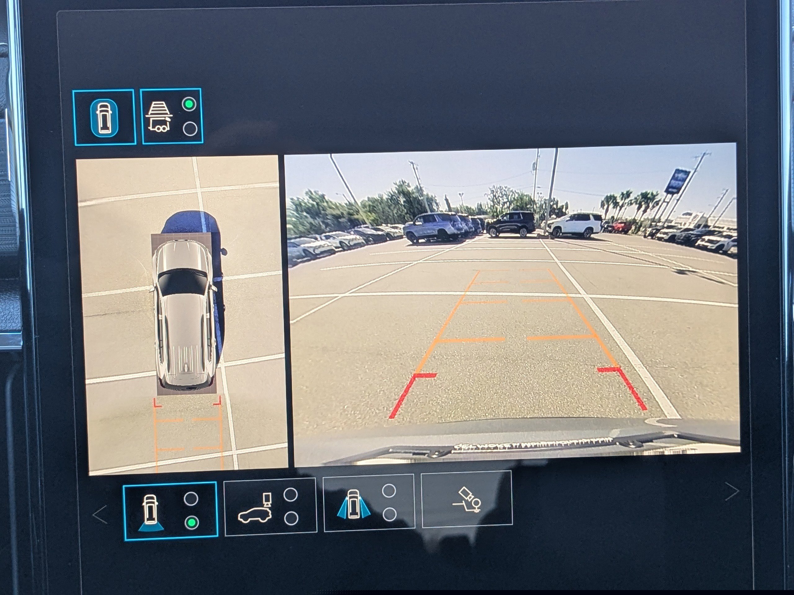 Used 2024 GMC Acadia Elevation image 23