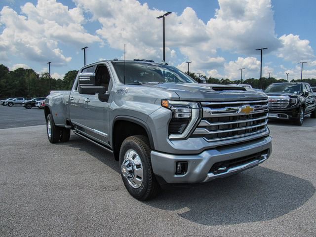 New 2026 Chevrolet Silverado 3500 High Country w/ Technology Package