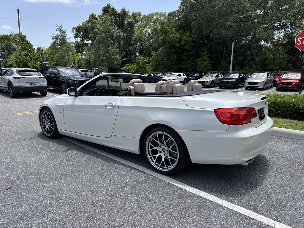 Used 2012 BMW 328i Convertible RWD image 12