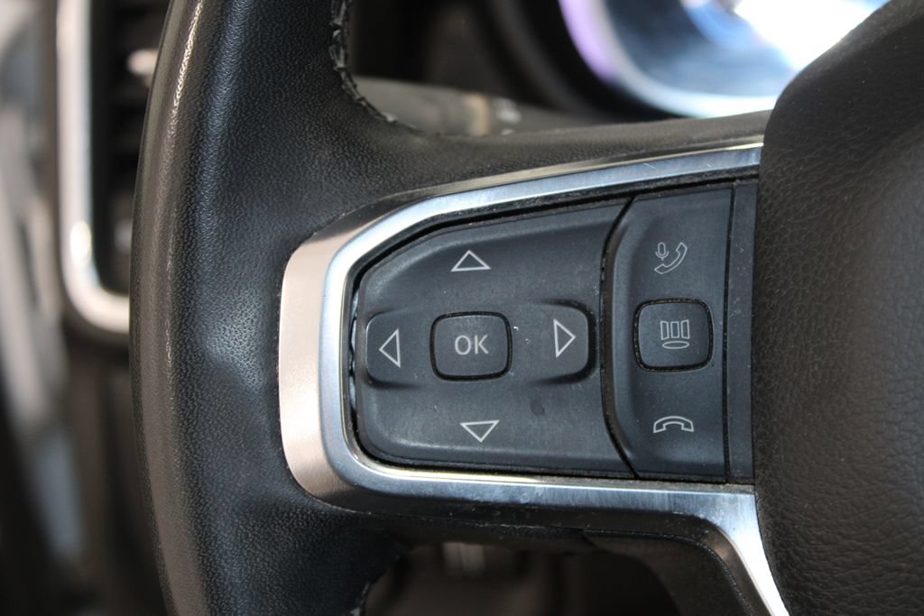 Used 2025 RAM 2500 Laramie AWD/4WD image 21