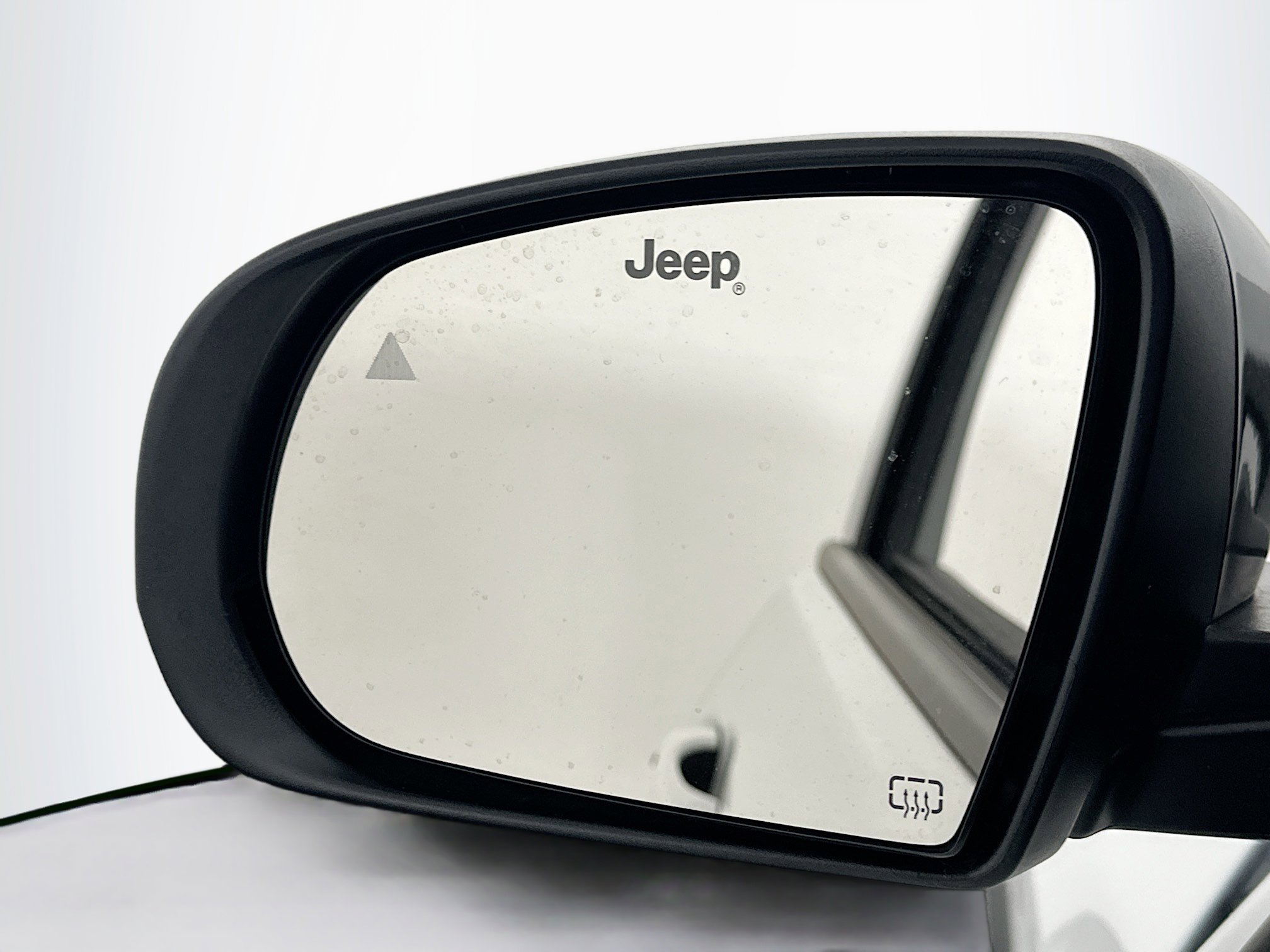 Used 2025 Jeep Compass Latitude image 16