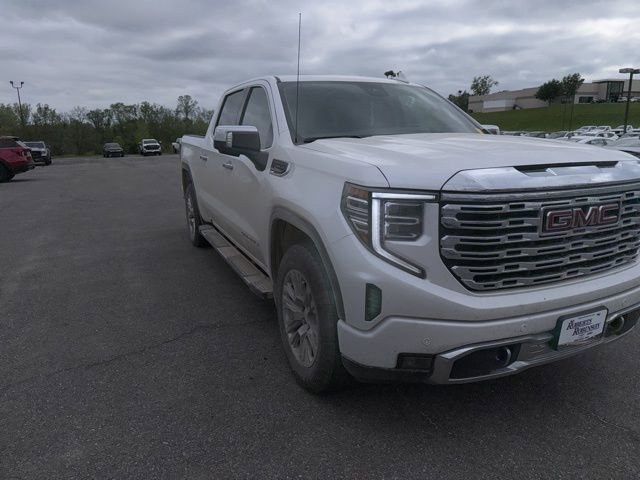 Used 2024 GMC Sierra 1500 Denali w/ Technology Package AWD/4WD image 6