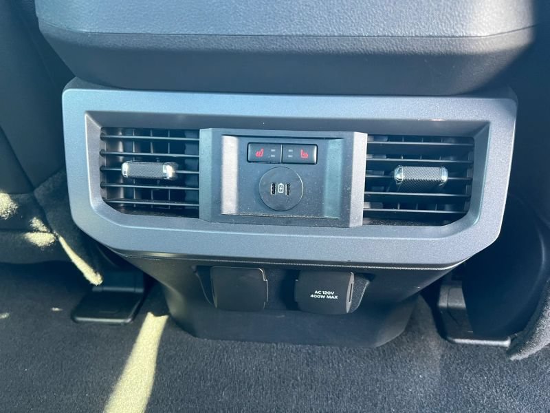 Used 2024 Ford F450 Lariat w/ Lariat Ultimate Package AWD/4WD image 12