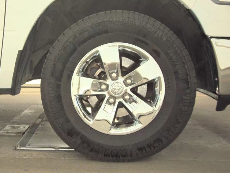 Used 2021 RAM 1500 Classic SLT image 29