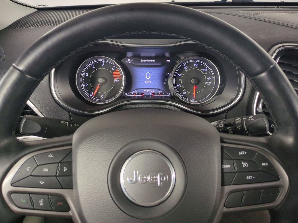 Used 2020 Jeep Cherokee Limited FWD image 34