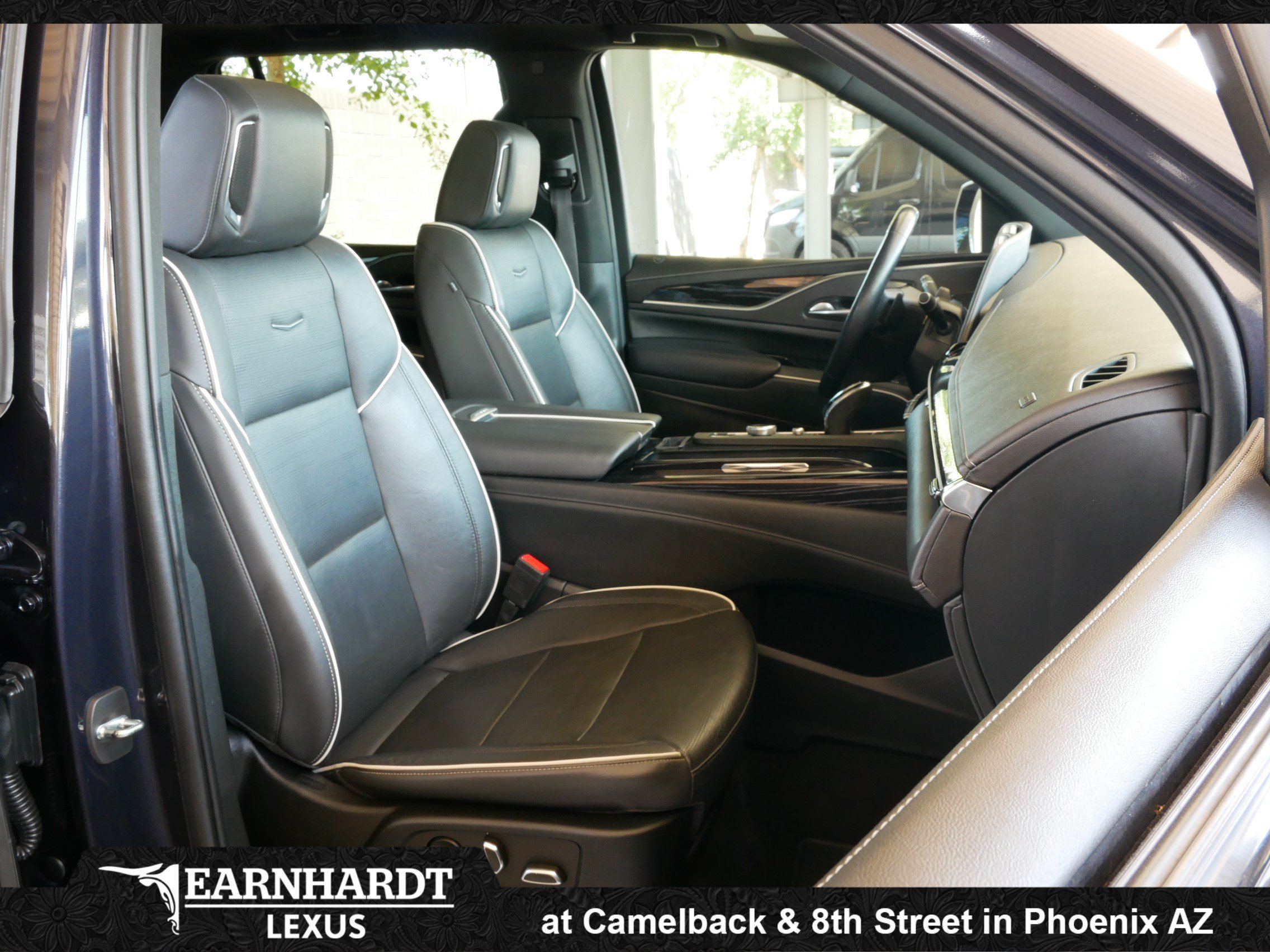 Used 2022 Cadillac Escalade Sport AWD/4WD image 8