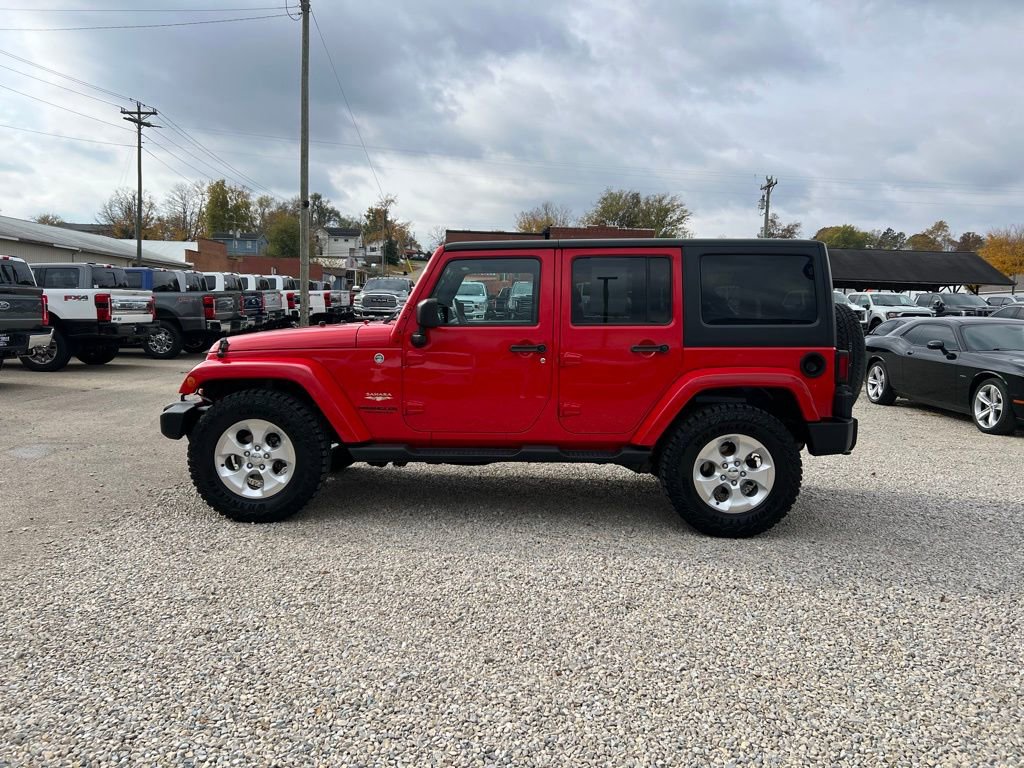 Used 2015 Jeep Wrangler Unlimited Sahara w/ Connectivity Group image 5