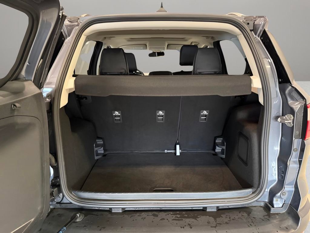 Used 2022 Ford EcoSport Titanium image 13