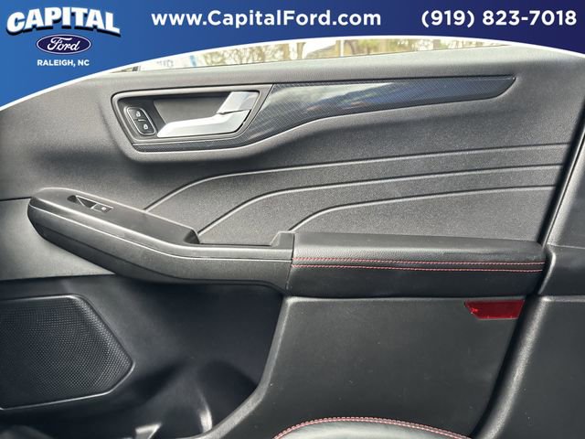 Certified 2025 Ford Escape ST-Line Elite w/ Tech Pack #1 image 27