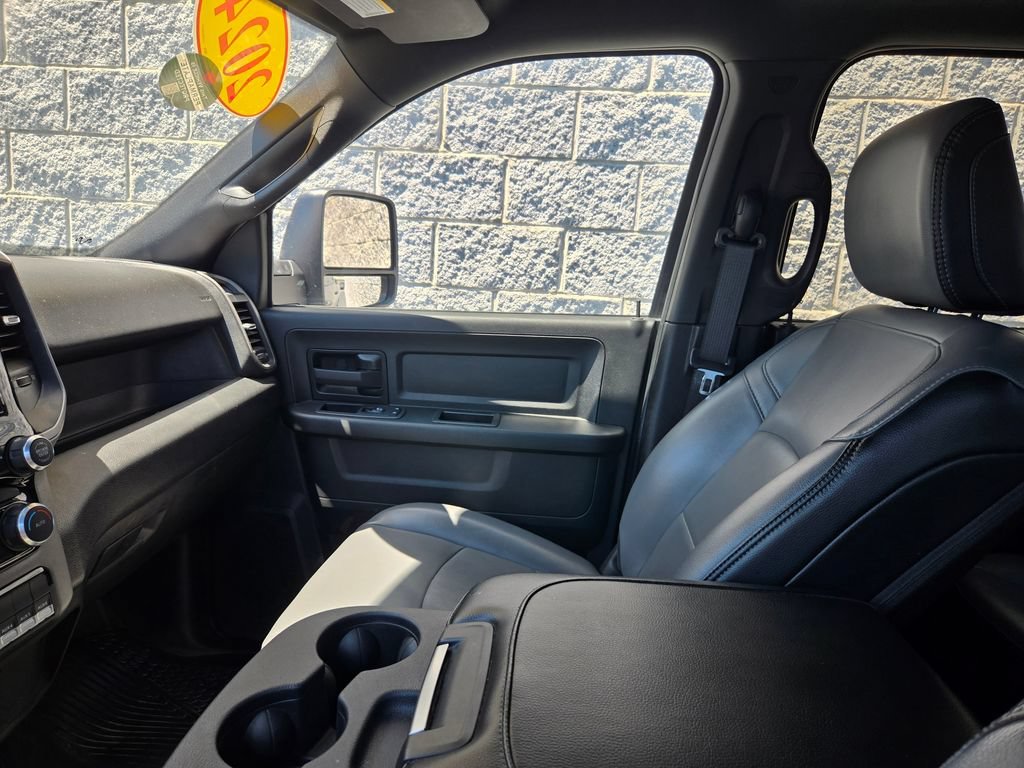 Used 2024 RAM 2500 Tradesman AWD/4WD image 37