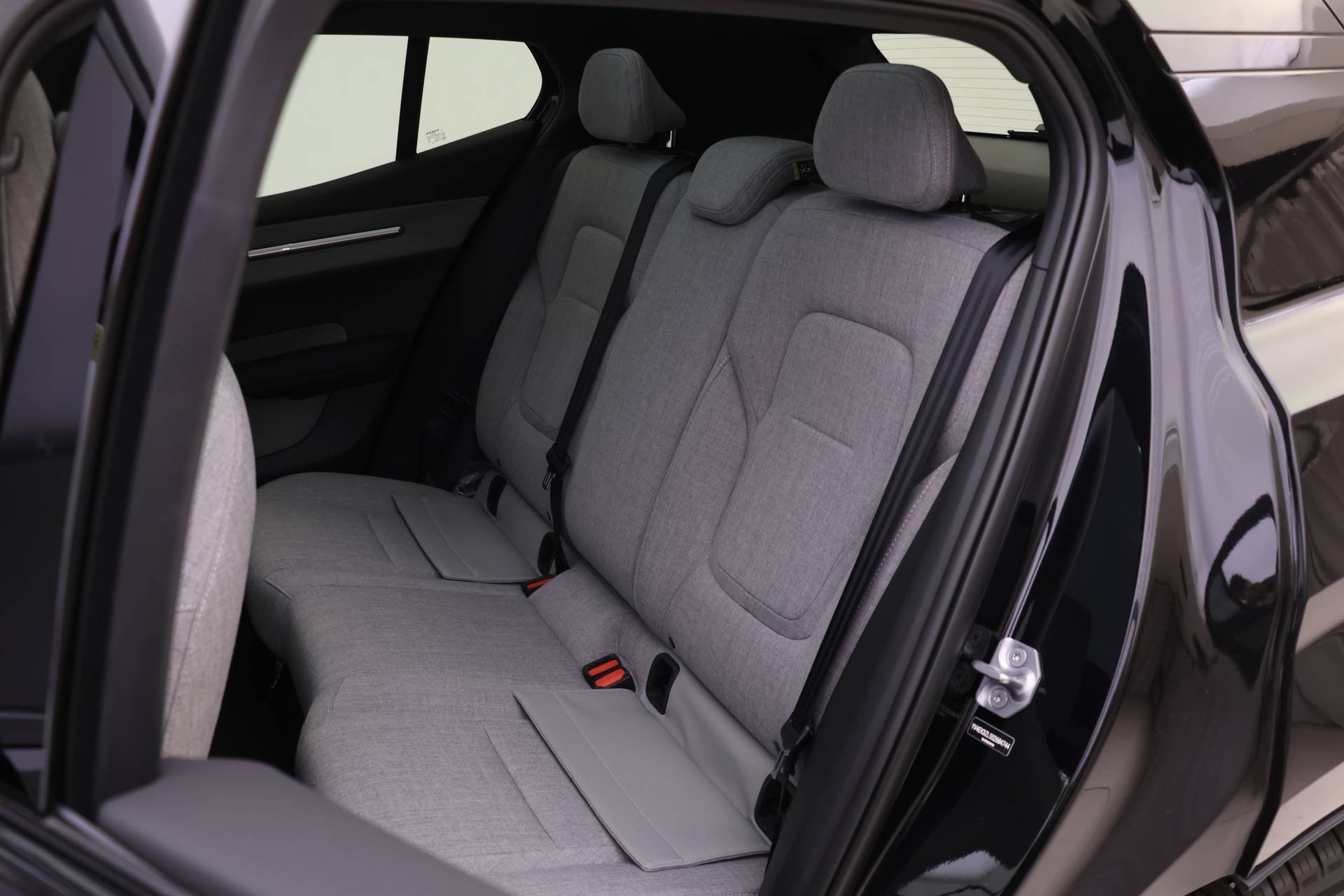 New 2025 Volvo EX30 Ultra w/ Protection Package Premier image 11