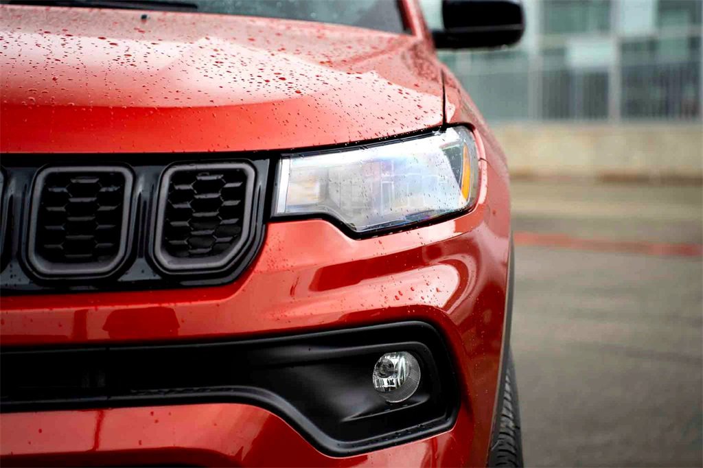 New 2026 Jeep Compass Latitude image 8