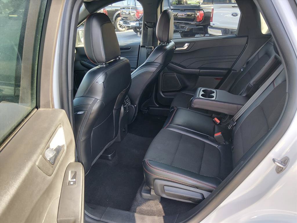 Used 2025 Ford Escape ST-Line AWD/4WD image 15
