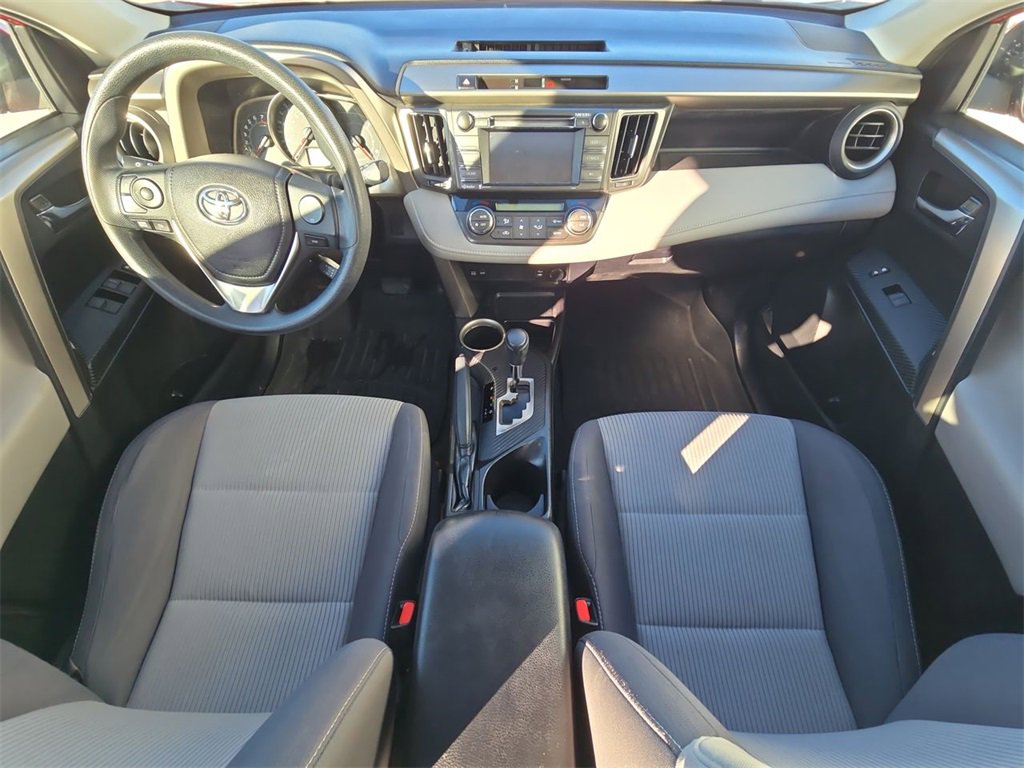 Used 2015 Toyota RAV4 XLE image 21