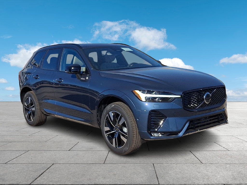 New 2027 Volvo XC60 B5 Plus AWD/4WD image 1
