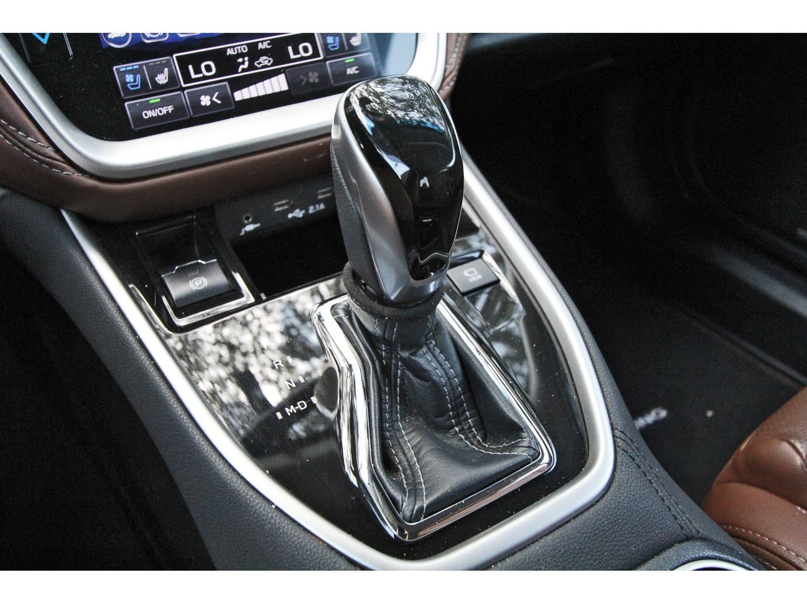 Used 2022 Subaru Outback Touring AWD/4WD image 25