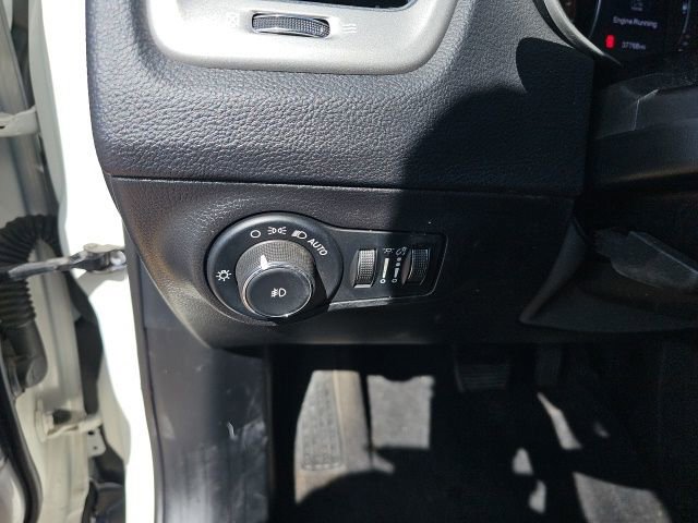 Used 2020 Jeep Compass Latitude image 16