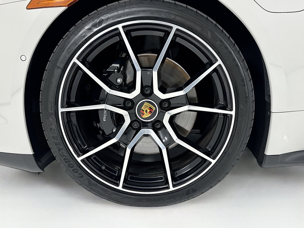 Certified 2024 Porsche Taycan 4S AWD/4WD image 31