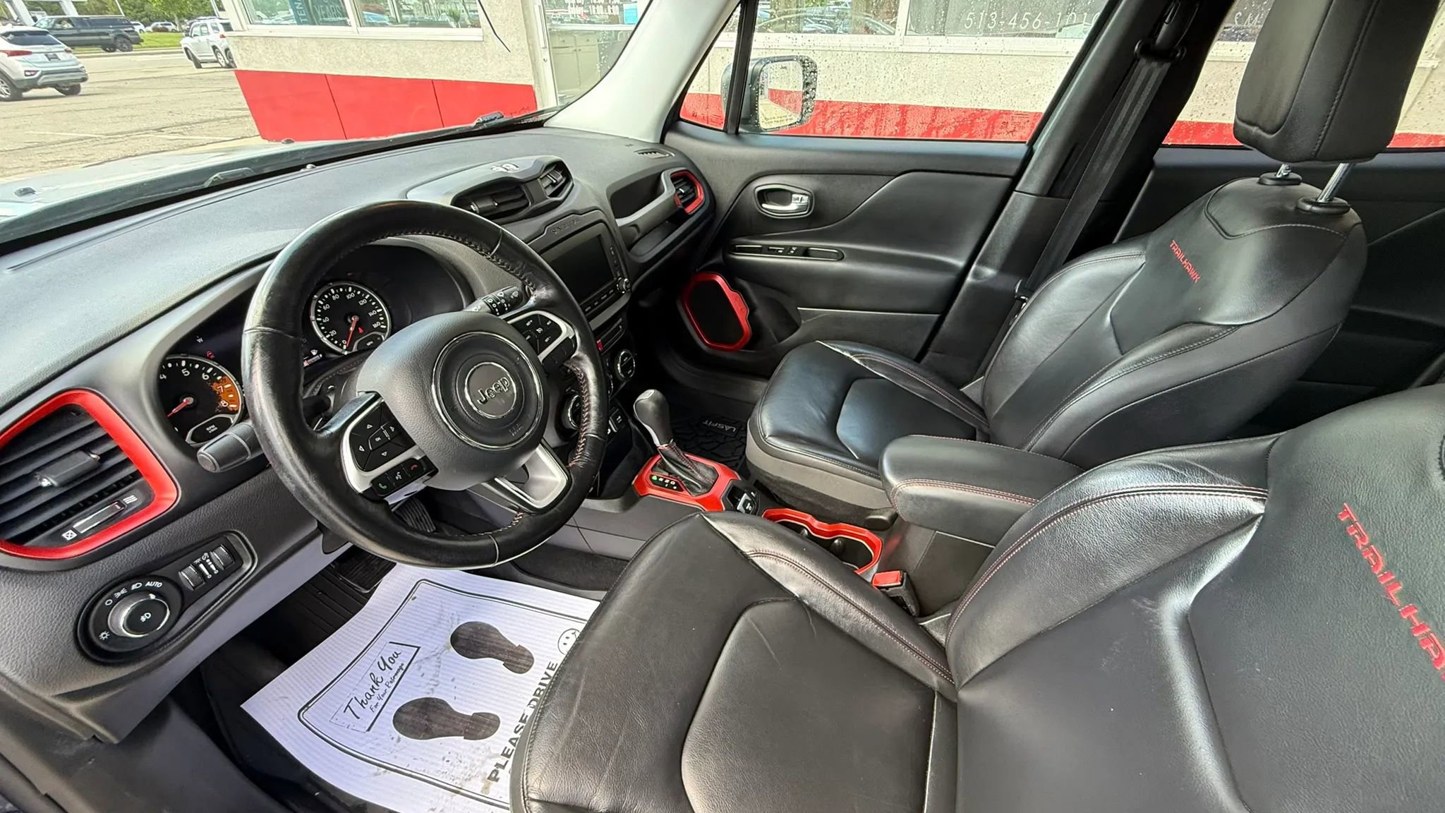 Used 2017 Jeep Renegade Trailhawk w/ Premium Trailhawk Package AWD/4WD image 9