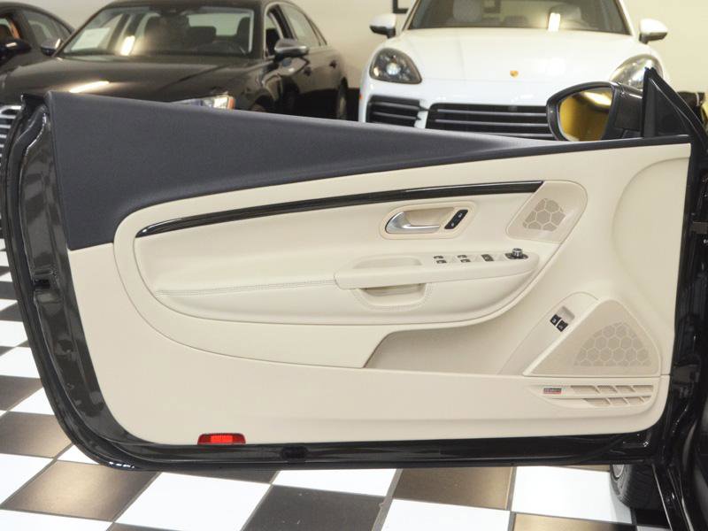 Used 2014 Volkswagen Eos Executive image 12