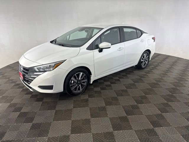 Certified 2025 Nissan Versa SV w/ Trunk Package FWD image 3