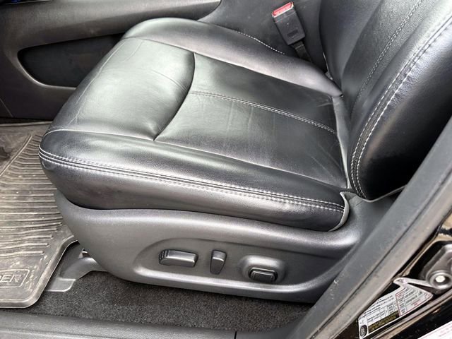 Used 2019 Nissan Pathfinder SL image 17