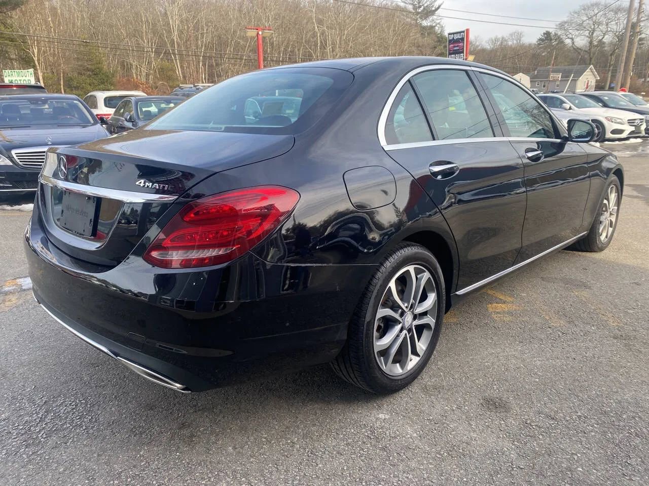 Used 2017 Mercedes-Benz C 300 4MATIC Sedan image 4