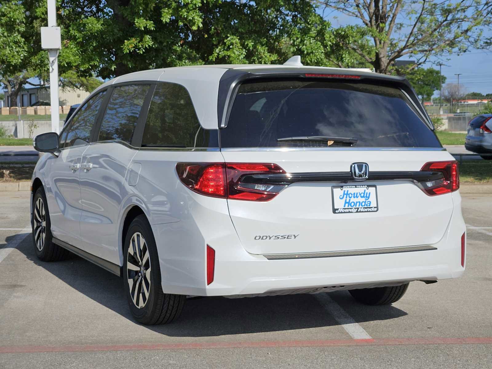 New 2026 Honda Odyssey EX-L image 6