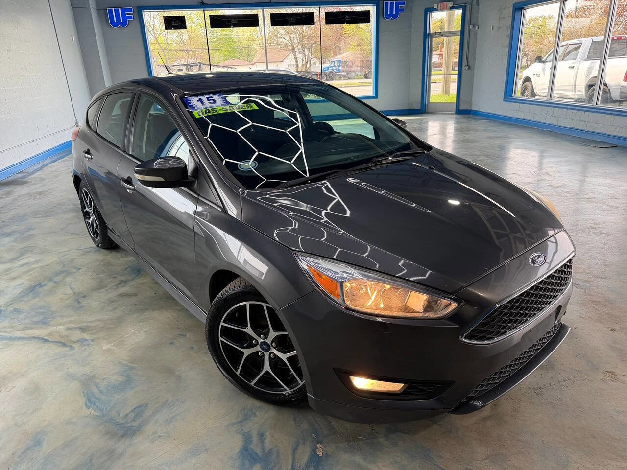 Used 2015 Ford Focus SE w/ SE Sport Package FWD image 5