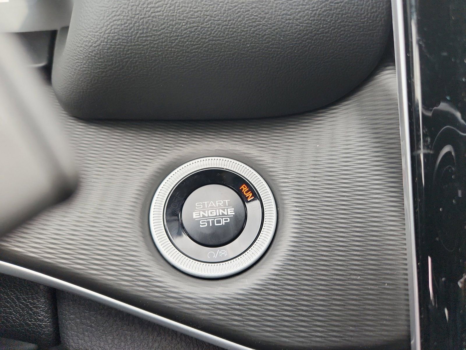 New 2026 Jeep Grand Cherokee Laredo RWD image 17