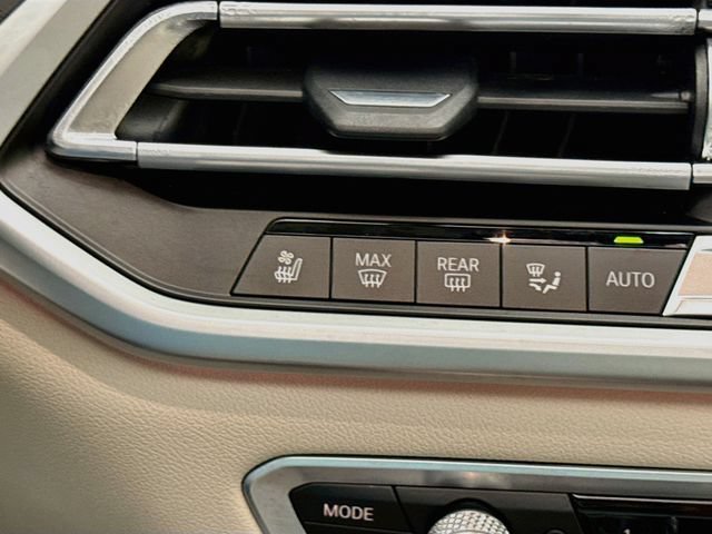 Used 2022 BMW X7 xDrive40i w/ Premium Package AWD/4WD image 20