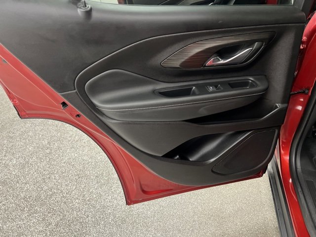 Used 2024 GMC Terrain SLE w/ Driver Convenience Package image 46