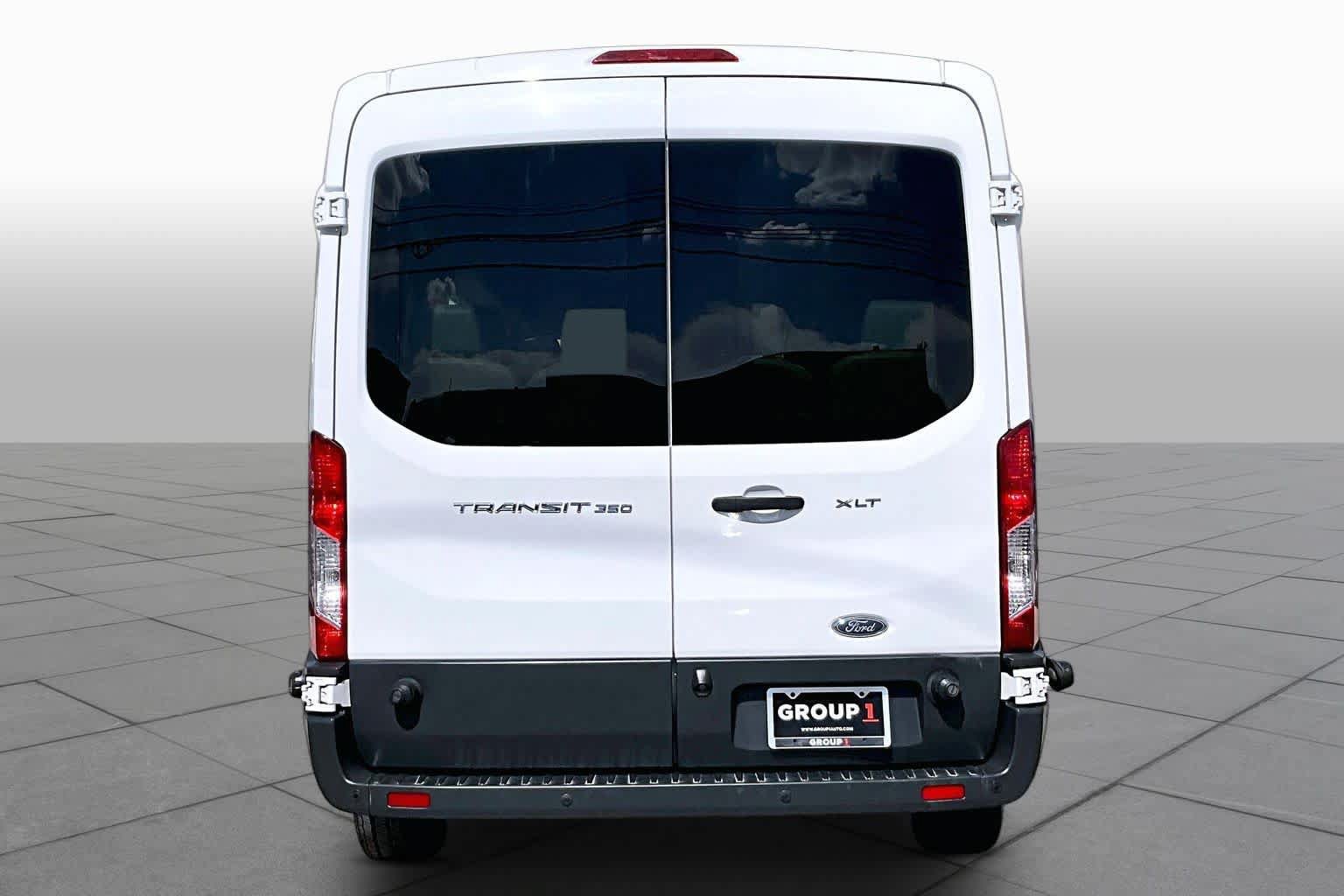 Used 2016 Ford Transit 350 XLT RWD image 5