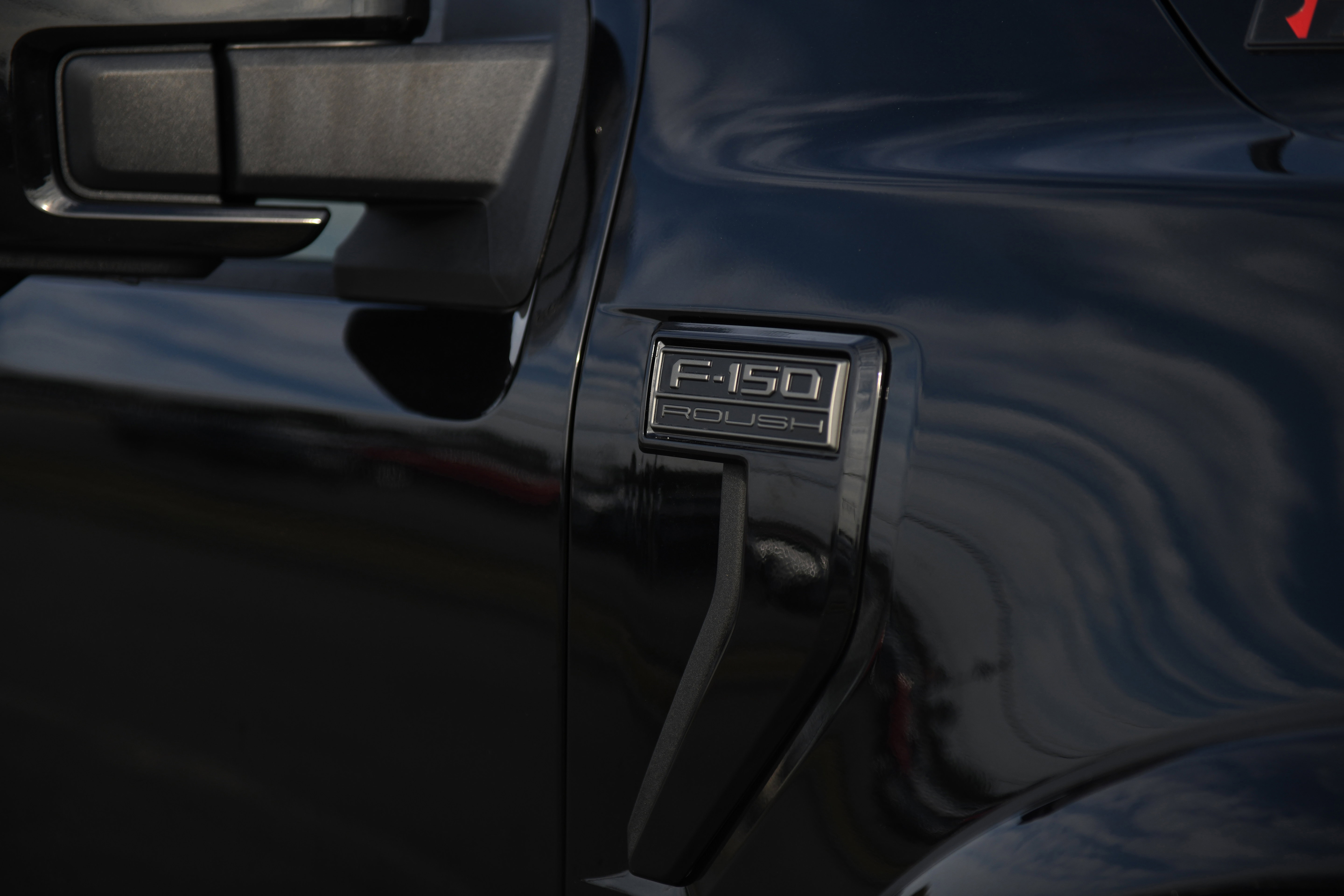 New 2025 Ford F150 Lariat w/ Equipment Group 502A High image 13