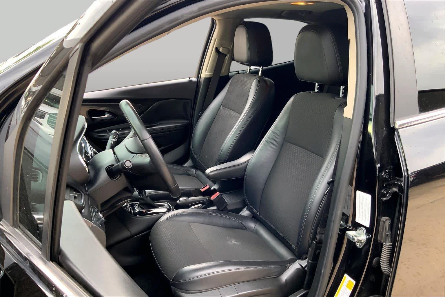 Used 2017 Buick Encore Sport Touring w/ Safety Package FWD image 8