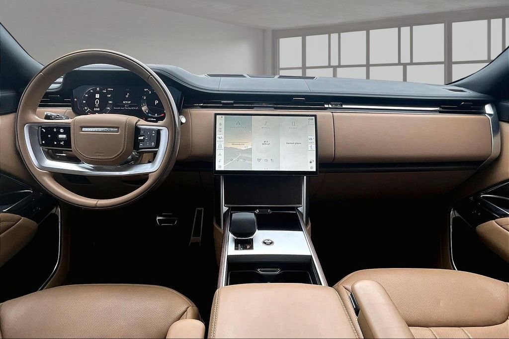 Used 2025 Land Rover Range Rover SE AWD/4WD image 15